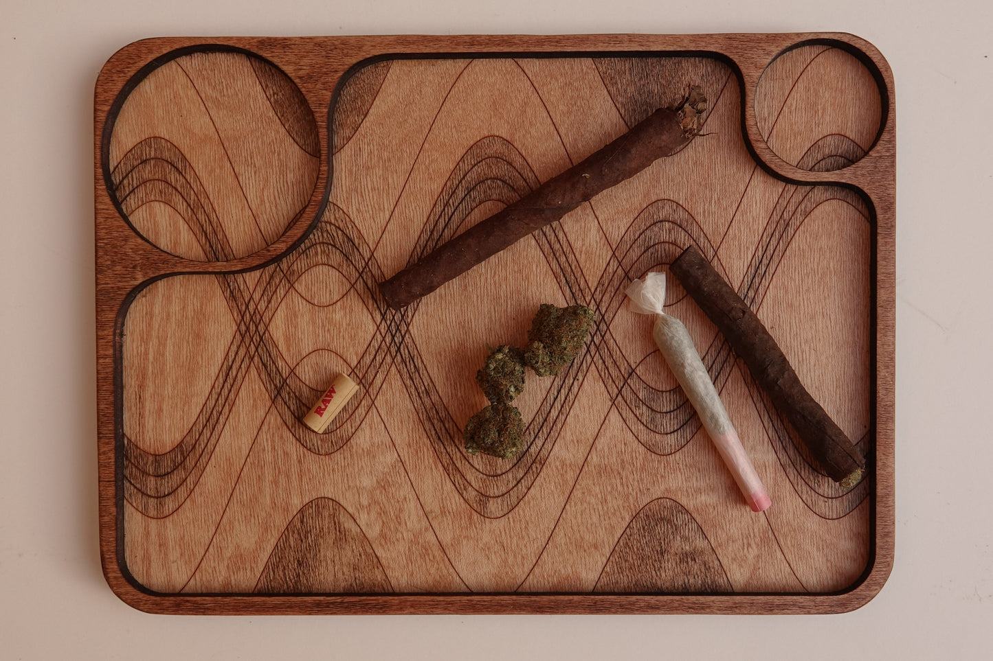 Wave Rolling Tray